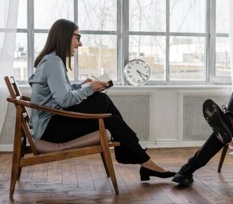 Psychologist-for-anxiety-in-geelong-small-e1759900091486