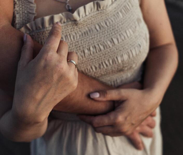 Couple-embracing-1000px